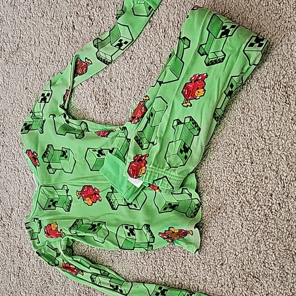 minecraft pajamas size 8 BUNDLE ONLY - Picture 2 of 4